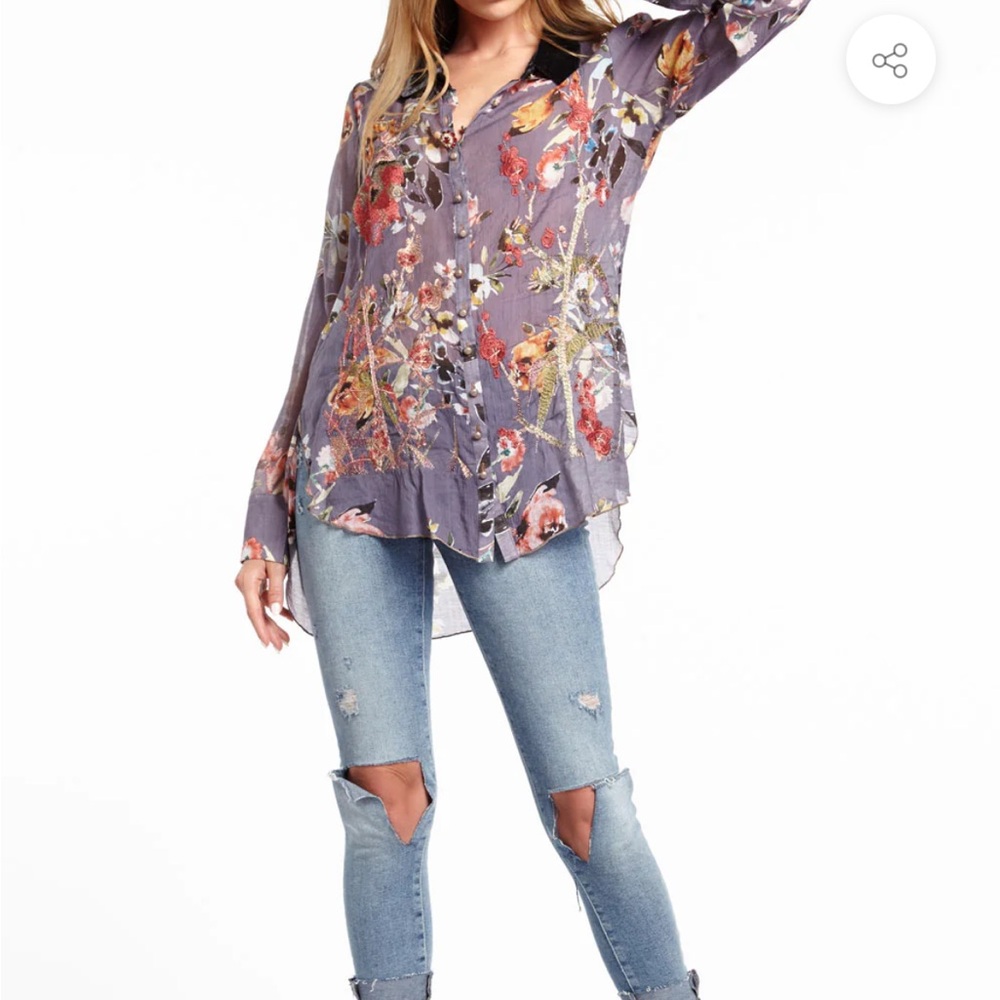 NWT Arratta The Loveliest Shirt